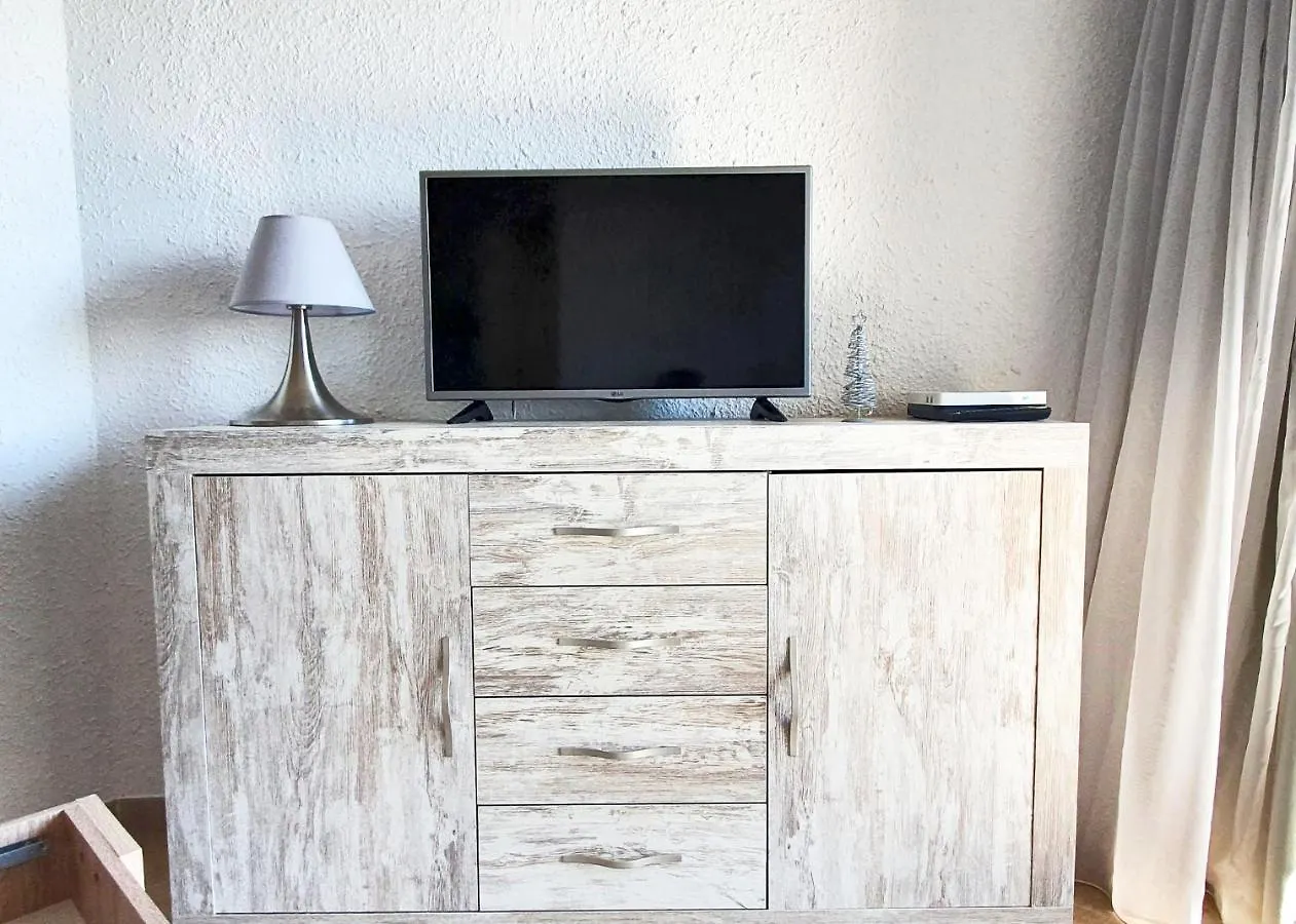 Skol 427 Spacious 1 Bedroom Apartment With Sea Views ماربيا